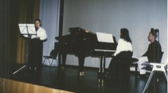 Yasmin und Sueli Heider. Aula der Universität Köln.Brasil-Europa 500 Jahre. Kongress Musik und Visionen. ISMPS und DW. Copyright ISMPS