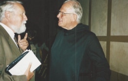 Prof. Dr. R. Guenther und Dr. Willibrord HeckenbachAula der Abtei Maria Laach. IV. Symposium Kirchenmusik und Brasilianische Kultur 1999